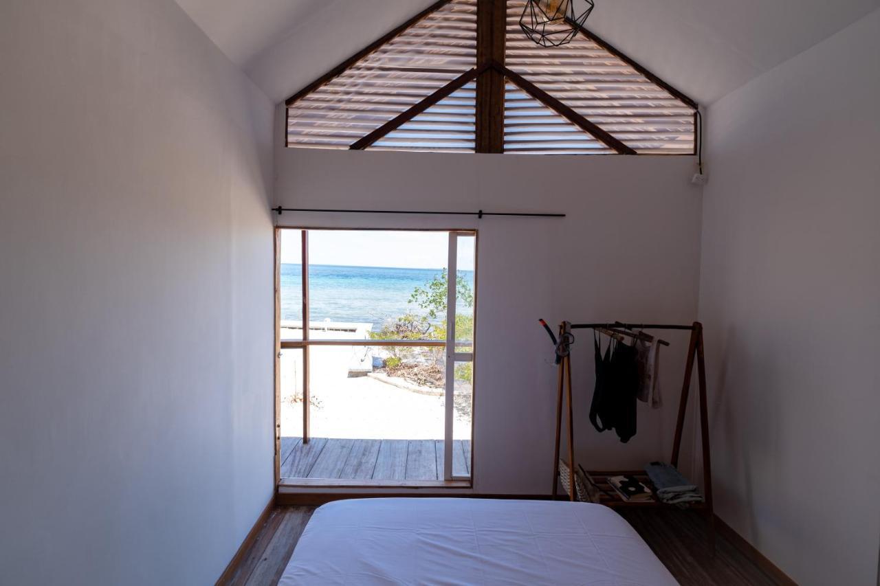 Santa Lova Eco-Hostel Isla Tintipan Tintipan Island Екстер'єр фото