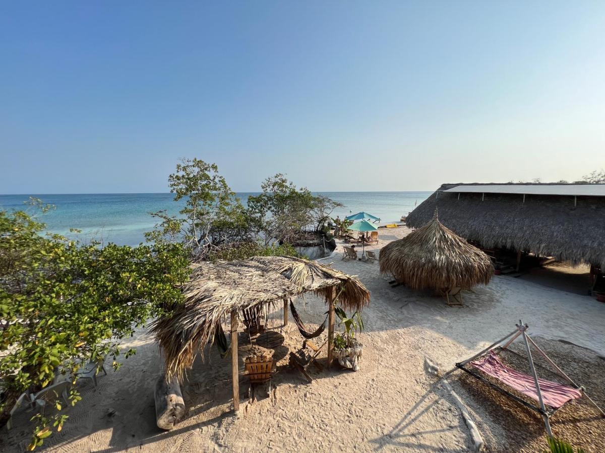 Santa Lova Eco-Hostel Isla Tintipan Tintipan Island Екстер'єр фото
