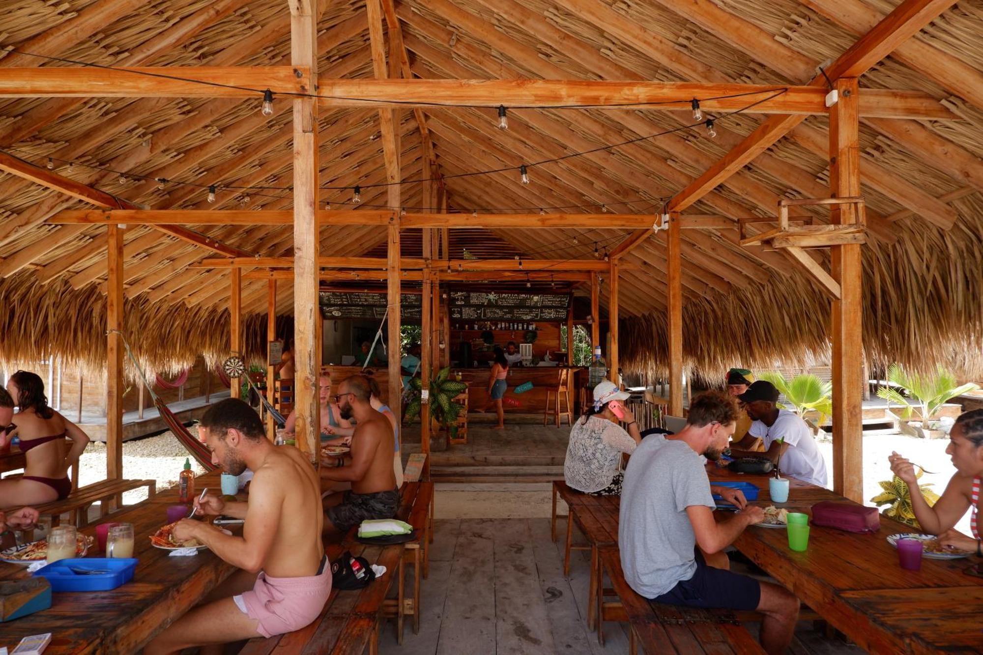 Santa Lova Eco-Hostel Isla Tintipan Tintipan Island Екстер'єр фото