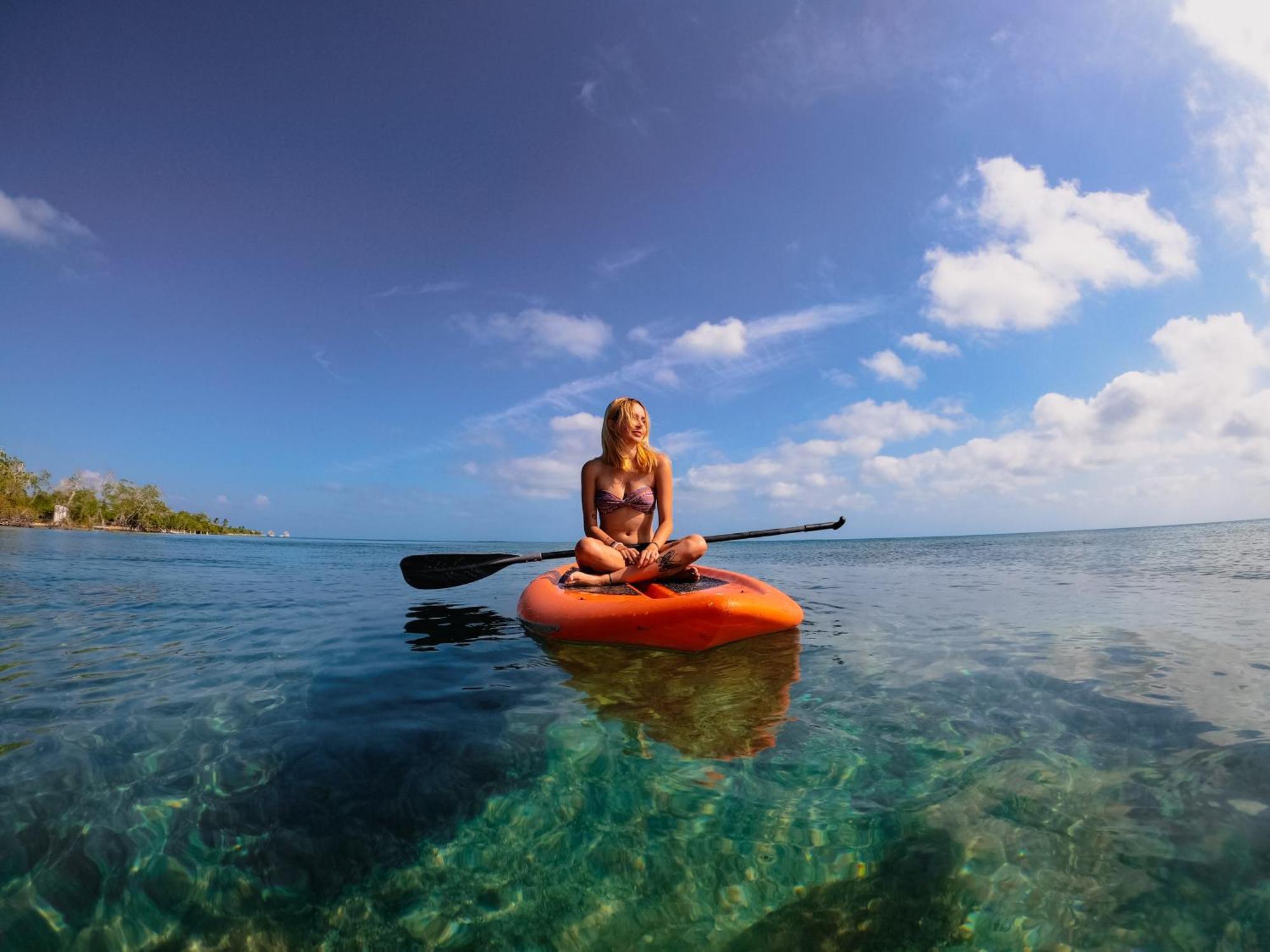Santa Lova Eco-Hostel Isla Tintipan Tintipan Island Екстер'єр фото