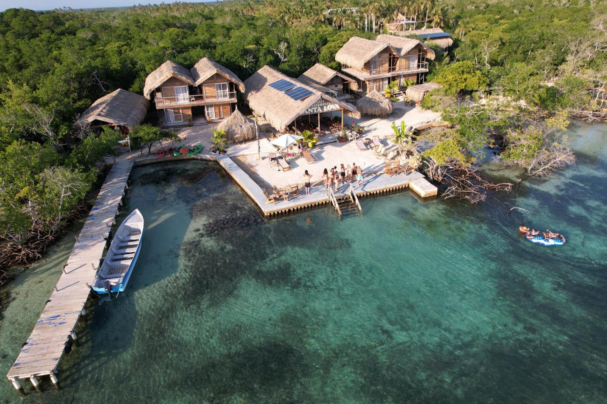 Santa Lova Eco-Hostel Isla Tintipan Tintipan Island Екстер'єр фото
